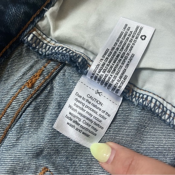 Universal Thread Size 10 Jean Shorts - Picture 12 of 14